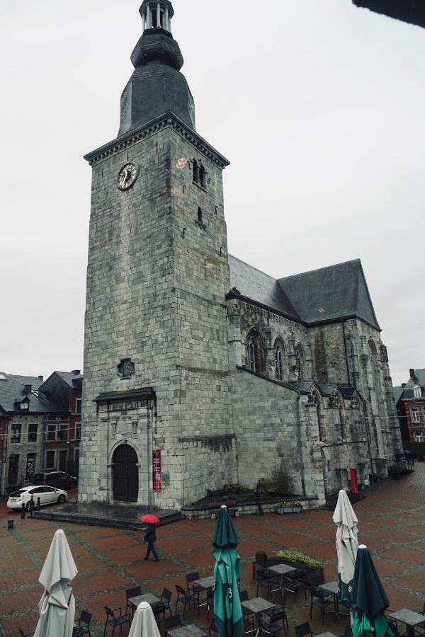 Le Clocher - Residence Le Cercle Marche-en-Famenne Eksteriør billede