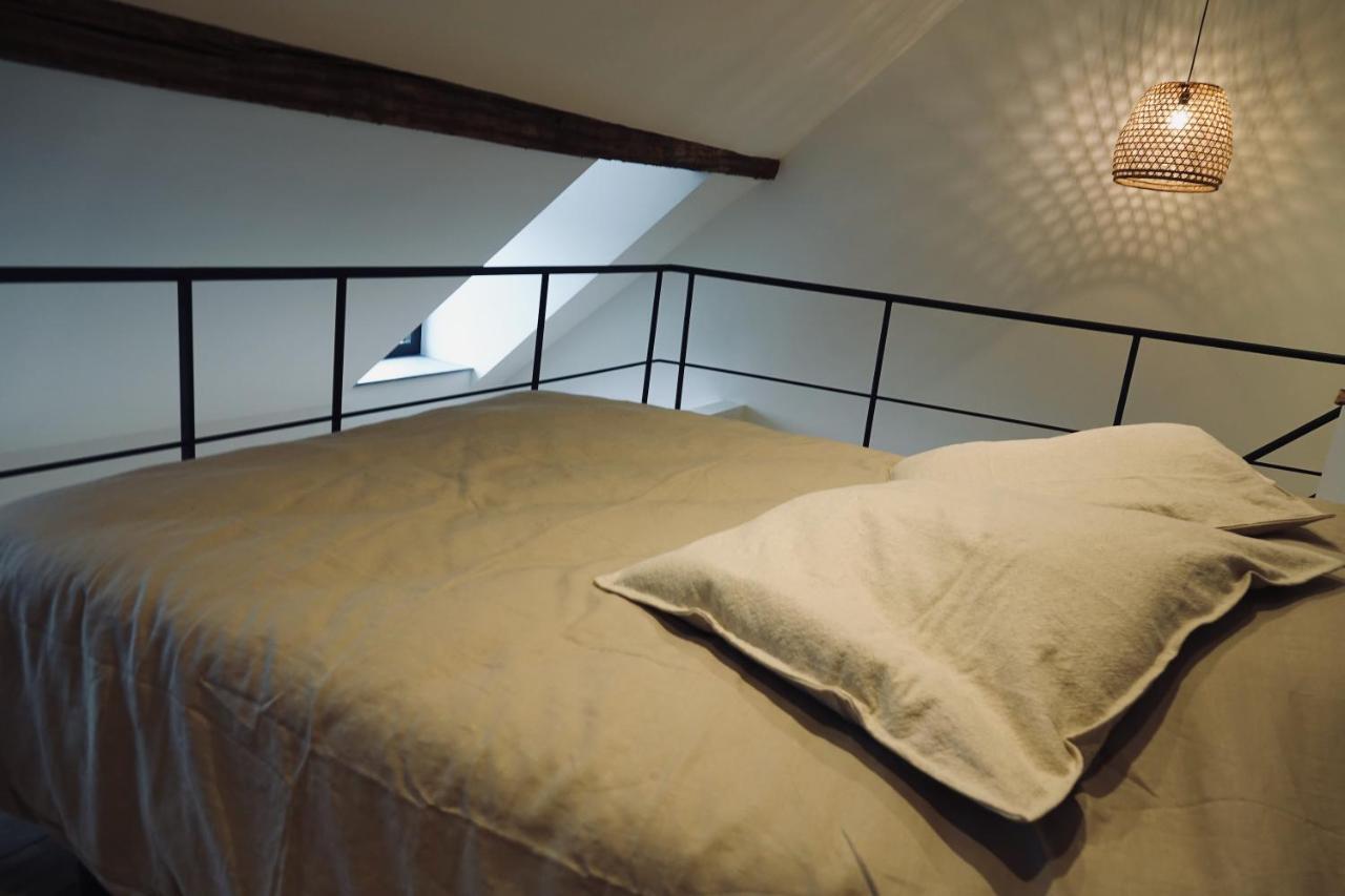 Le Clocher - Residence Le Cercle Marche-en-Famenne Eksteriør billede